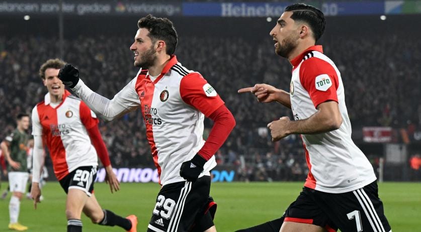 Feyenoord players celebrating a goal against Shakhtar Donetsk