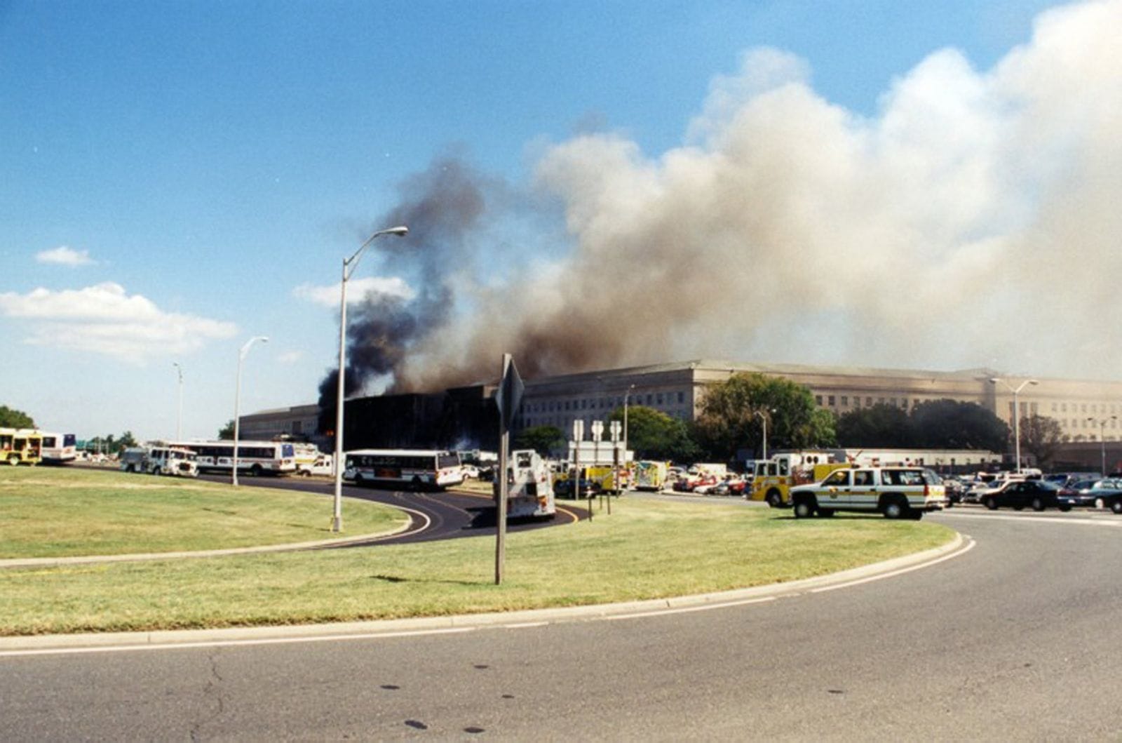 A plane crashed into The Pentagon on 9/11 | 9/11: 20 Years On | Mania News