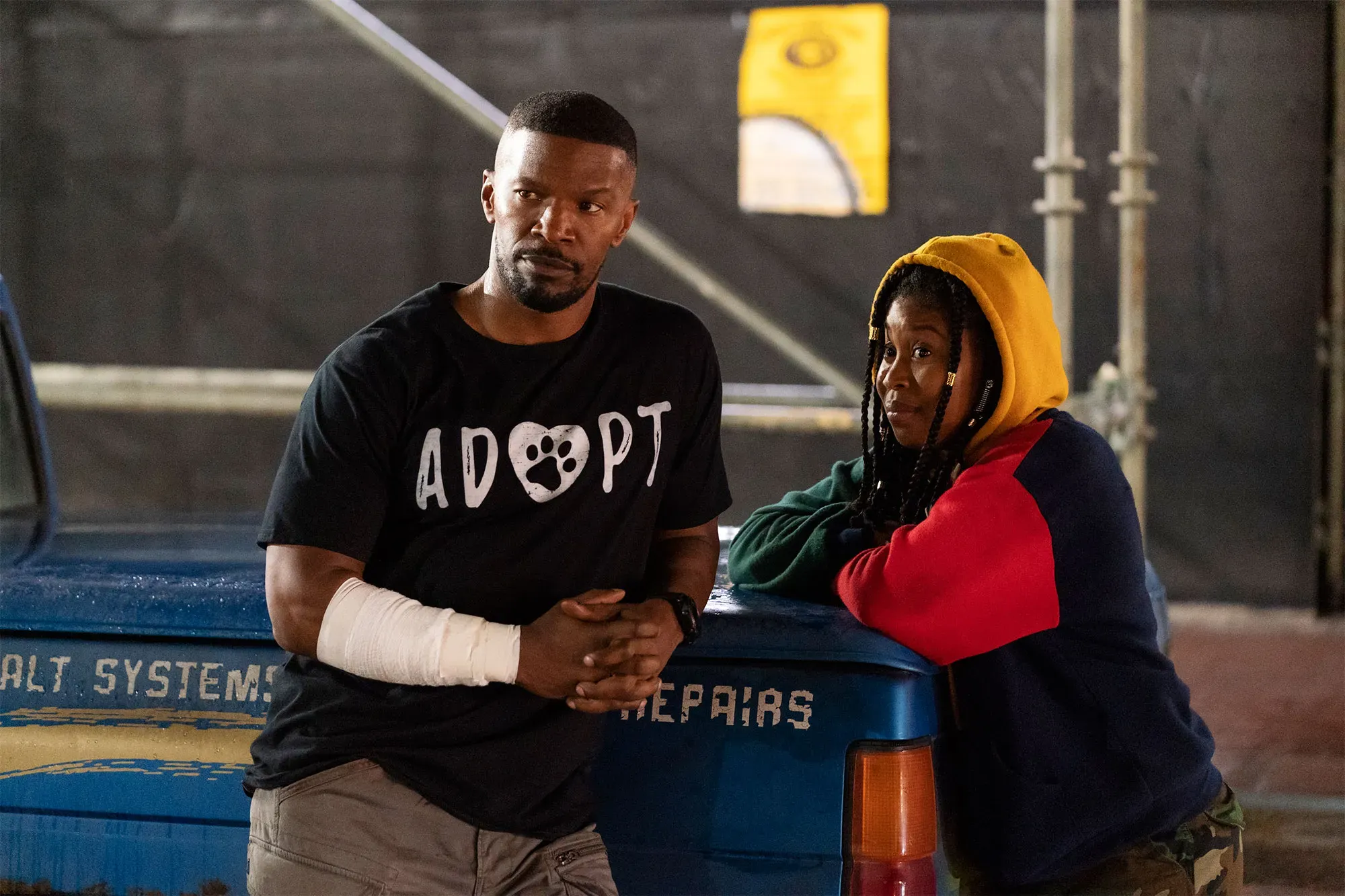 Starring Jamie Foxx as 'Art' and Dominique Fishback as 'Robyn', Project Power asks thought-provoking questions on how power corrupts those who wield it | Project Power Movie Review and Summary | Mania Movies