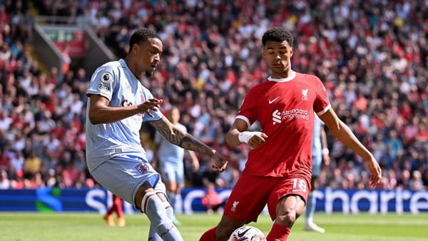 Liverpool's Gakpo playing against AVL. Liverpool drew Aston Villa 1-1